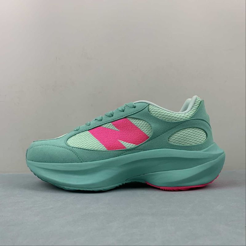 New Balance Warped Runned Barbie Rose