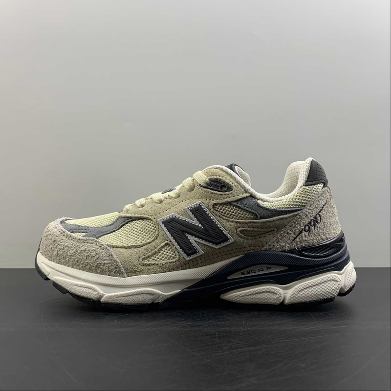 New Balance 990v3 Moonbeam